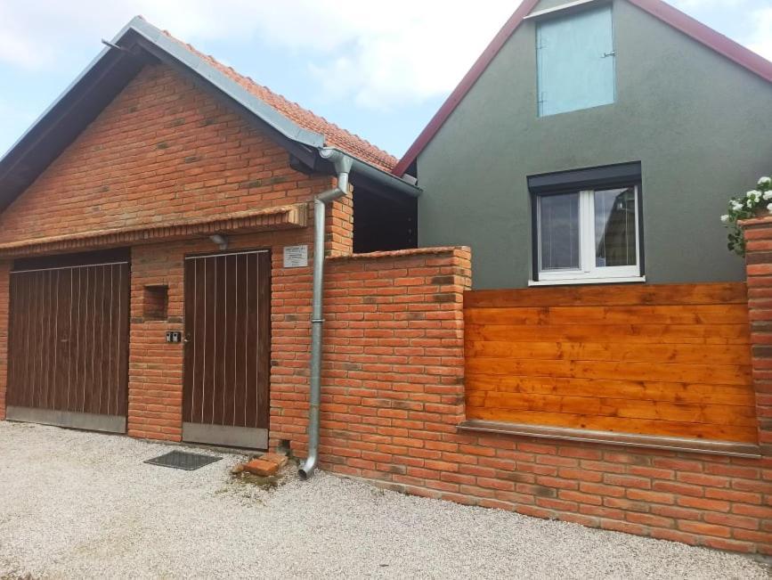 Ubytování 121 - Hlohovec Exterior foto